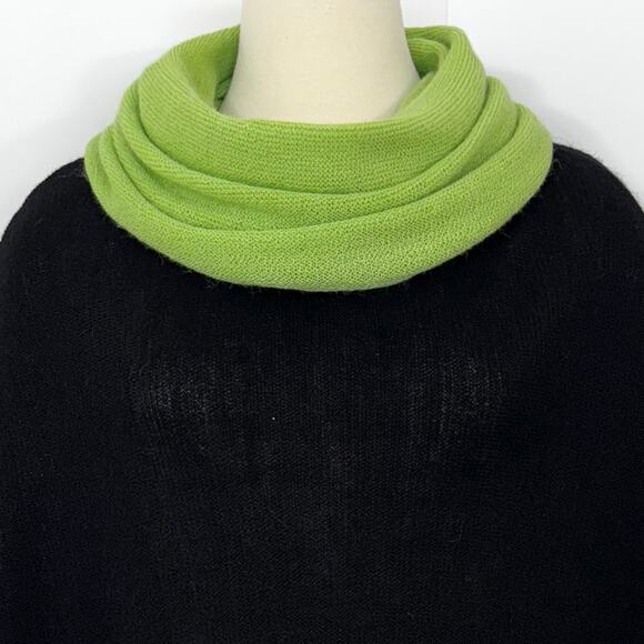 Peru Etnico Baby Alpaca Wool Knit Turtleneck Poncho Black Green OS - Picture 3 of 10